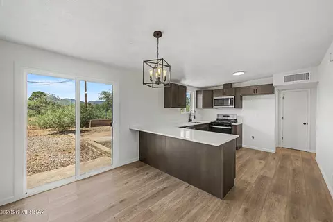 2453 N Calle Quinto, Huachuca City, AZ 85616