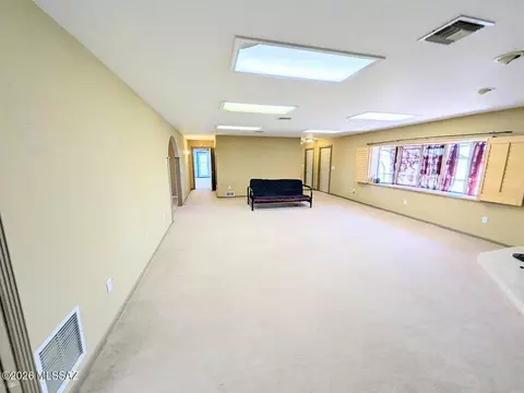 Living - 9796 E Shamrock Ln, Pearce, AZ 85625 photo 2 of 4