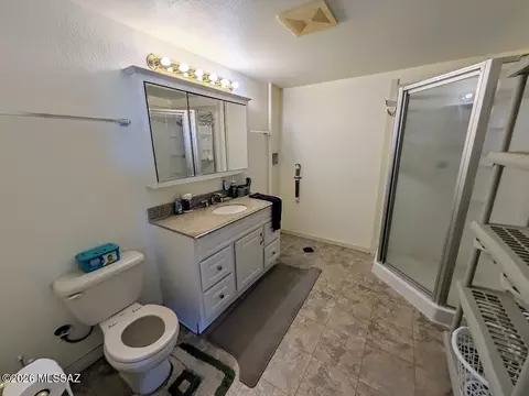 Bath - 9796 E Shamrock Ln, Pearce, AZ 85625 photo 5 of 5