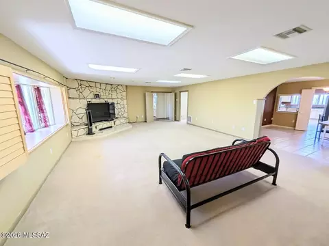 Living - 9796 E Shamrock Ln, Pearce, AZ 85625 photo 3 of 4