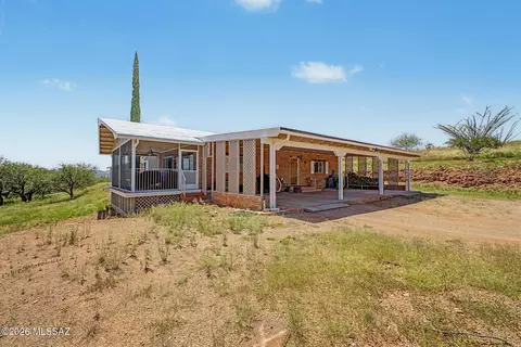 Exterior - 16450 W Arivaca Rd, Arivaca, AZ 85601 photo 2 of 7