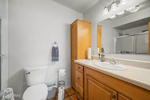Bath - 16450 W Arivaca Rd, Arivaca, AZ 85601 photo 1 of 2