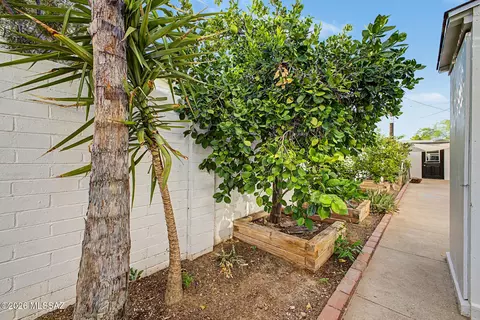 Exterior - 4655 E 8th St, Tucson, AZ 85711 photo 12 of 15