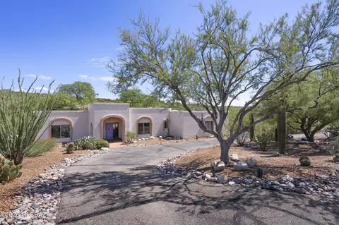 5360 N Apache Hills Trl, Tucson, AZ 85750
