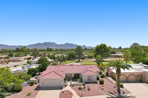 286 E Paseo De Golf, Green Valley, AZ 85614