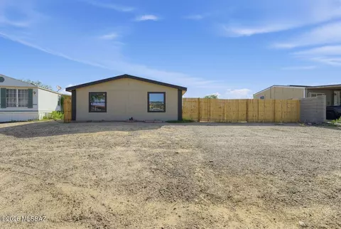 13516 N Warfield Cir, Marana, AZ 85658