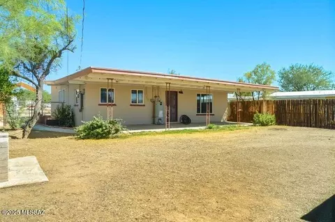 Exterior - 2120 E 33rd St, Tucson, AZ 85713 photo 4 of 4