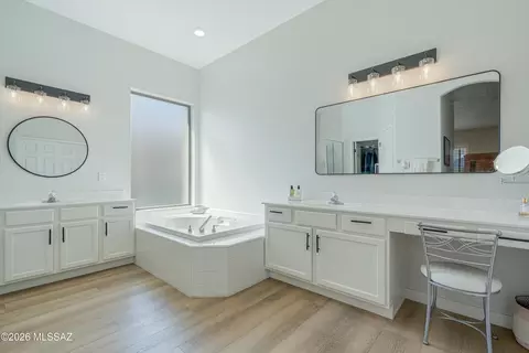 Bath - 63333 E Harmony Dr, Tucson, AZ 85739 photo 2 of 4