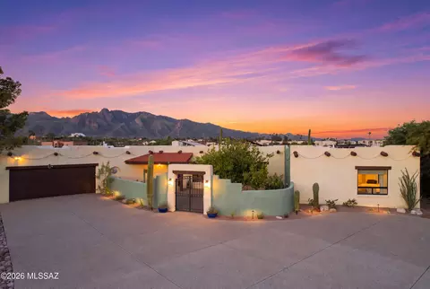 330 E Hillcrest Pl, Tucson, AZ 85704