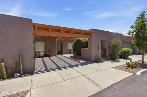 3136 E Macenroe Ln, Tucson, AZ 85716