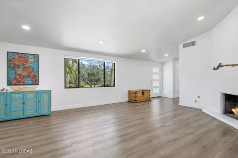 Living - 7041 E River Rd, Tucson, AZ 85750 photo 1 of 2