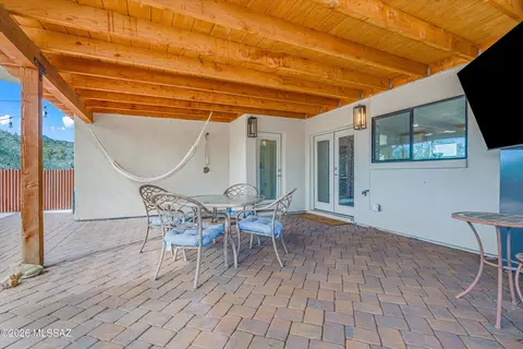 Exterior - 7041 E River Rd, Tucson, AZ 85750 photo 6 of 9