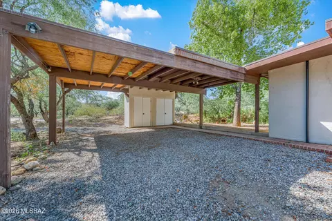 Exterior - 7041 E River Rd, Tucson, AZ 85750 photo 8 of 9