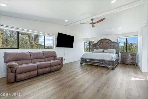 Bedroom - 7041 E River Rd, Tucson, AZ 85750 photo 1 of 3