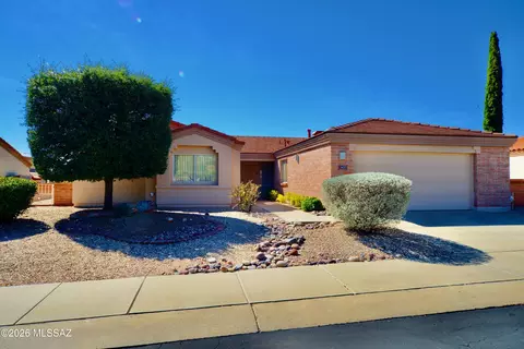 1477 W Desert Jewel Ct, Green Valley, AZ 85622