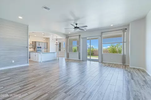 Living - 14348 E Willow Goldfinch Ct, Vail, AZ 85641 photo 1 of 4