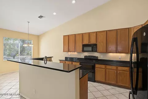 Kitchen - 9162 E Lost Tree Dr, Tucson, AZ 85715 photo 1 of 8