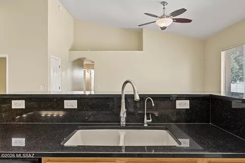 Kitchen - 9162 E Lost Tree Dr, Tucson, AZ 85715 photo 7 of 8