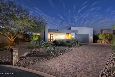 917 W Enclave Canyon Ct, Oro Valley, AZ 85755