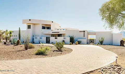 13330 N Pilot Dr, Oro Valley, AZ 85737