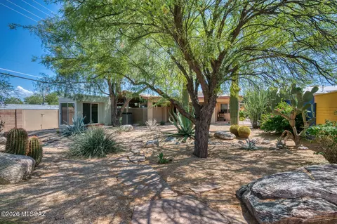 Exterior - 5525 E 3rd St, Tucson, AZ 85711 photo 8 of 8