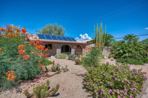 Exterior - 5525 E 3rd St, Tucson, AZ 85711 photo 5 of 8
