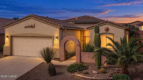 267 N Va La Castellana, Green Valley, AZ 85614