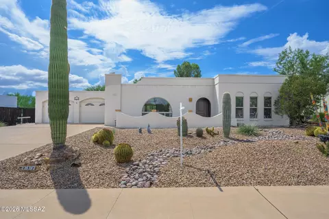 132 E Paseo Chuparosas, Green Valley, AZ 85614