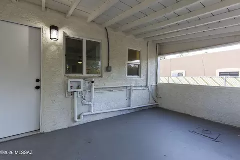 Exterior - 231 E District St, Tucson, AZ 85714 photo 4 of 5