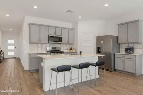 Kitchen - 12834 E Russo Dr, Vail, AZ 85641 photo 3 of 3