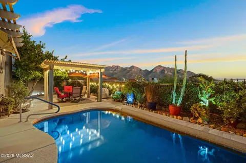 471 W Windowmaker Rd, Tucson, AZ 85737