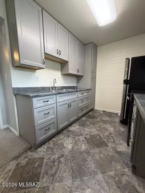 1776 S Palo Verde Ave #B211, Tucson, AZ 85713