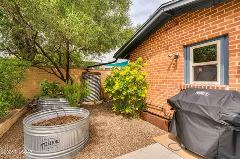Exterior - 2520 E 7th St, Tucson, AZ 85716 photo 5 of 13