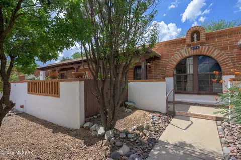 264 S Paseo Sarta, Green Valley, AZ 85614