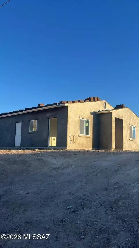 301 Calle Cappela, Rio Rico, AZ 85648