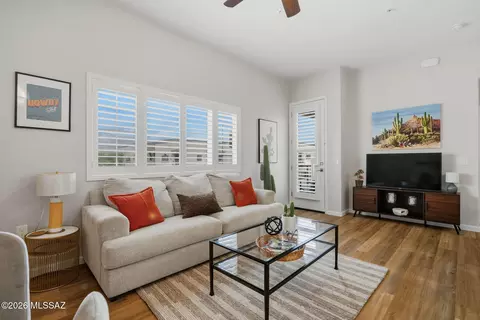Living - 2034 E River Rd #203, Tucson, AZ 85718 photo 2 of 5