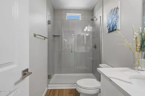 Bath - 2034 E River Rd #203, Tucson, AZ 85718 photo 2 of 2