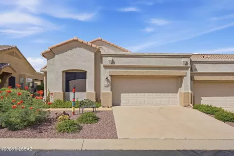 528 W Knotwood St, Green Valley, AZ 85614