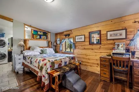 Bedroom - 192 County Road 2180, Nutrioso, AZ 85932 photo 1 of 4