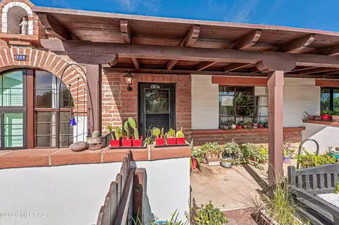 184 S La Caada Dr #C, Green Valley, AZ 85614