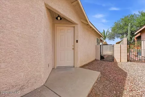10227 E Paseo Juan Tabo, Tucson, AZ 85747