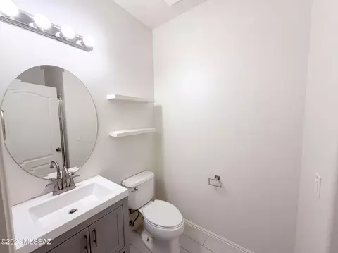 Bath - 12512 E Rust Canyon Pl, Vail, AZ 85641 photo 1 of 4