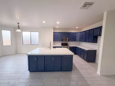 Kitchen - 12512 E Rust Canyon Pl, Vail, AZ 85641 photo 1 of 3