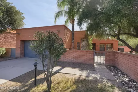 5110 E Woodgate Ln, Tucson, AZ 85712