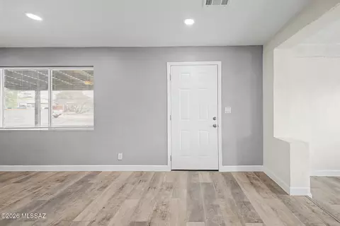 Living - 6101 E 23rd St, Tucson, AZ 85711 photo 1 of 6