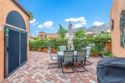 Exterior - 4580 E Red Mesa Dr, Tucson, AZ 85718 photo 7 of 10