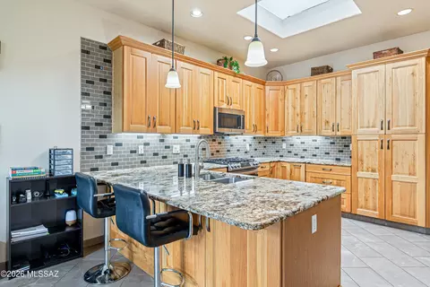 Kitchen - 4580 E Red Mesa Dr, Tucson, AZ 85718 photo 1 of 7