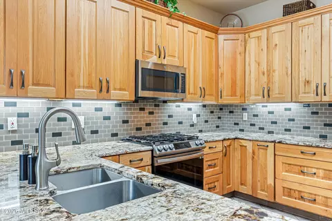 Kitchen - 4580 E Red Mesa Dr, Tucson, AZ 85718 photo 2 of 7