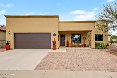 63 Almendras Ct, Tubac, AZ 85646