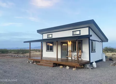 Exterior - 206 E Highland Rd, Pearce, AZ 85625 photo 1 of 4